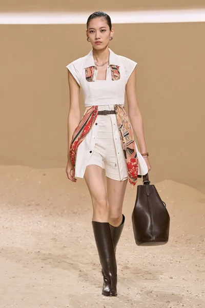 Look 35